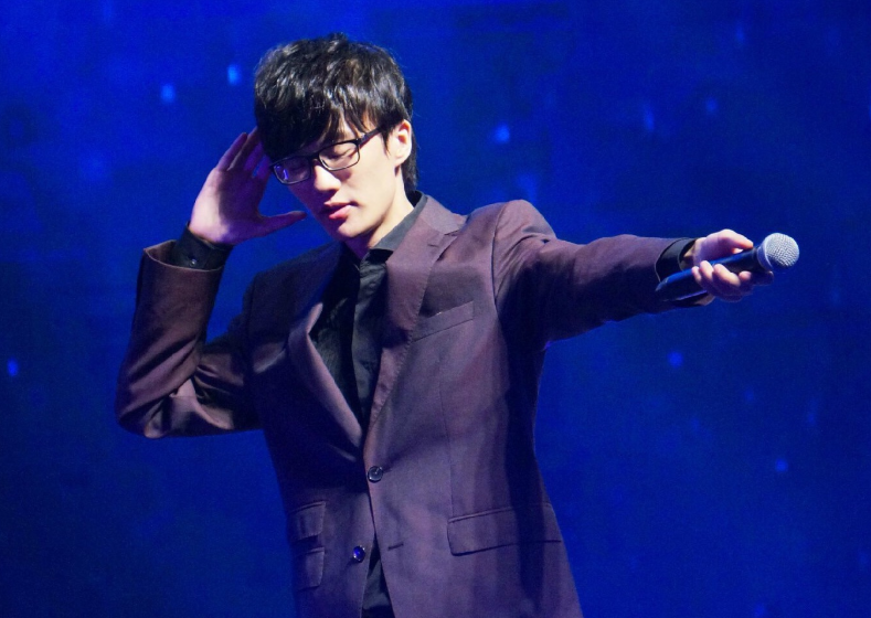 [演唱会]开演唱会“最牛”的4位歌手，第一个承诺为粉丝而开，而他开个头粉丝就能唱！