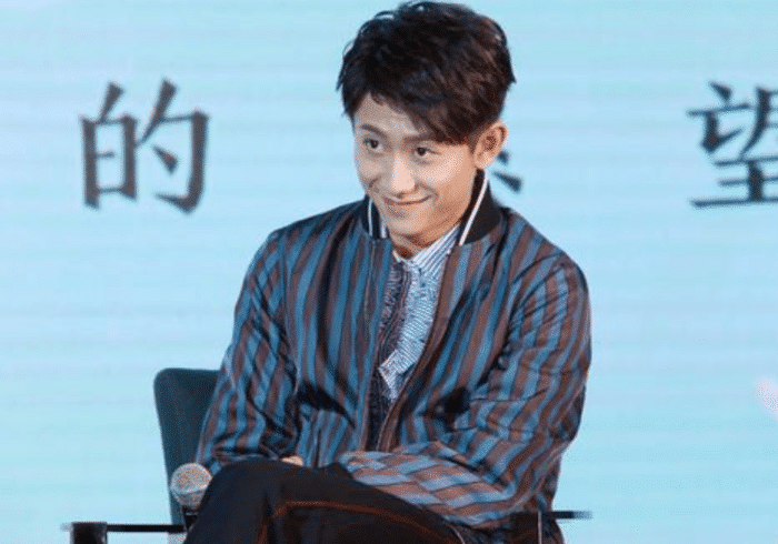 张一山|90后新郎长得像张一山火了，一转头看新娘更惊喜，这是什么缘分啊！