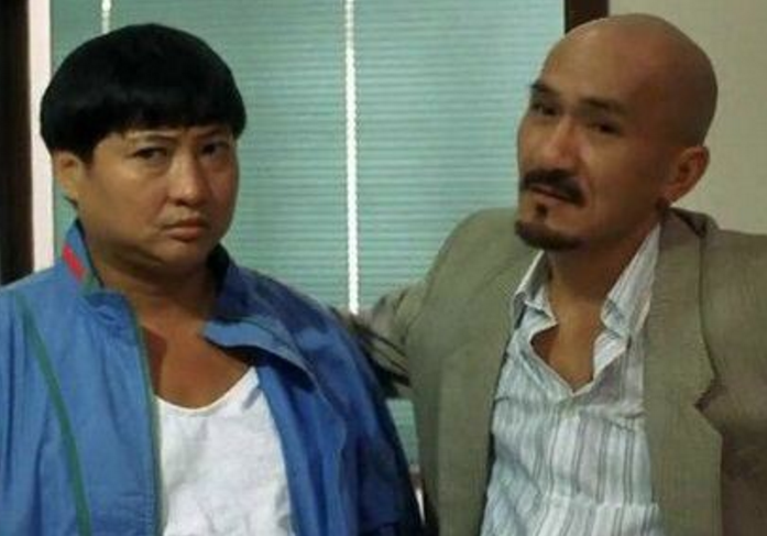 洪金宝|曾有“4个老婆”，与洪金宝是“双胞影帝”，背信弃义后炒楼破产，今胖到认不出