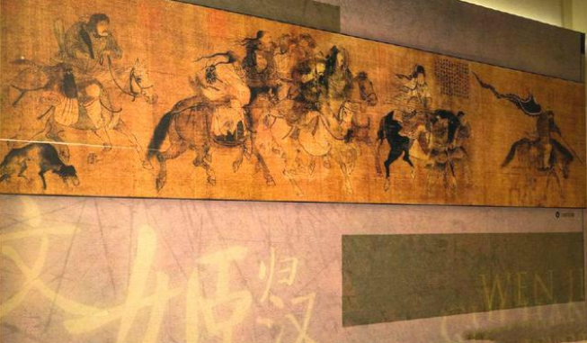 颜夕趣史|老汉将一破布挂灶台挡灰10年，专家称是绝世珍宝，老汉啥身份？