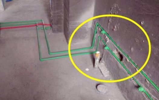 「」新房装修电线改的非常工整，但老电工说太危险了，又差点被工人坑惨！