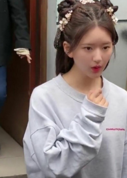 赵丽颖|被称为赵丽颖的接班人，官宣代言却被吐槽，但她演小甜剧真的甜