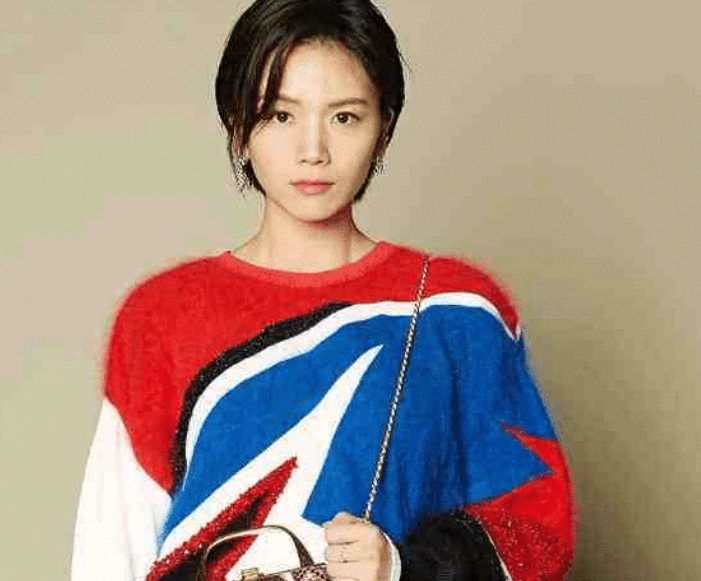 「曹曦文」“带资进组”霸道加戏，37岁的高龄出演偶像剧，这下连人带戏全毁了！