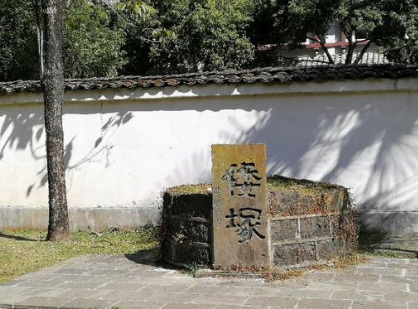 日军■一直跪在中国的日本兵,日本多次请求拆了,中国:答应3个条件