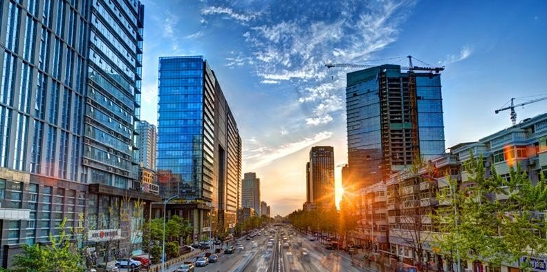 中国留不住人才的两大城市，人均工资三千左右，房价却要一两万