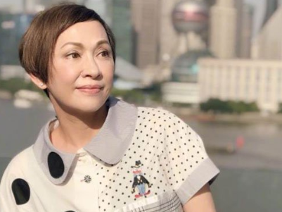 周润发|她前夫是周润发，离婚嫁给富豪惨被抛弃，如今与小22岁男友同居