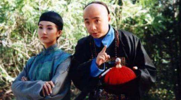 张柏芝|靠《李卫当官》红极一时，却因片场被打退出娱乐圈，如今过的怎样了？