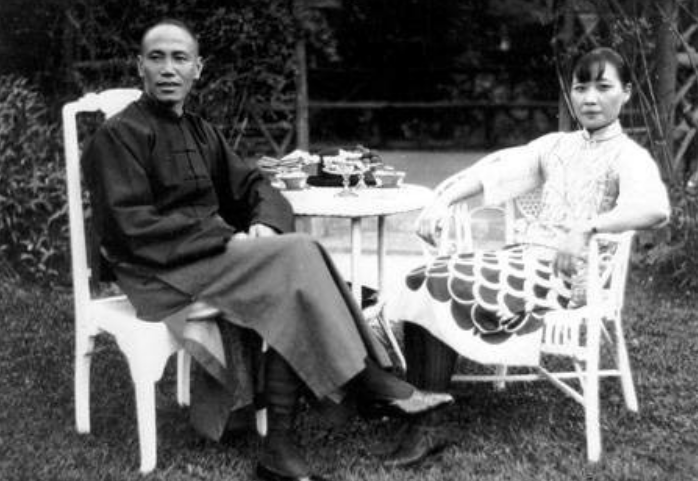 宋美龄|宋庆龄究竟多有钱？死后银行账户被公开，余额让人倒吸一口凉气