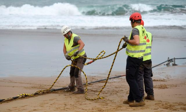 |损人不利己,特朗普亲手摧毁了谷歌和脸书的一个海底电缆项目