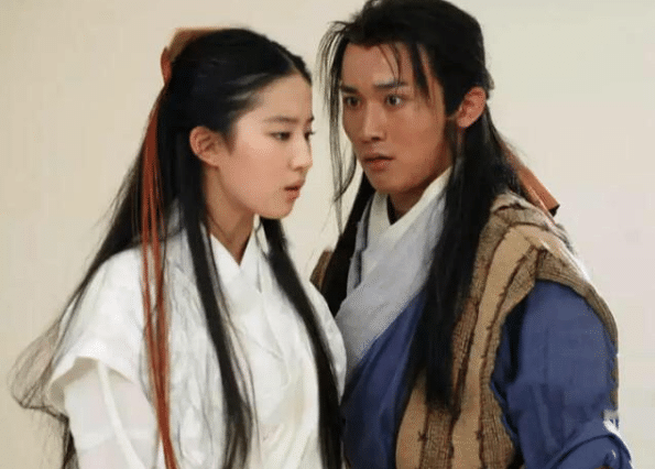 杨过|为演“杨过”不惜削骨整容，却被刘亦菲嫌丑拒绝，如今他红到高攀不起