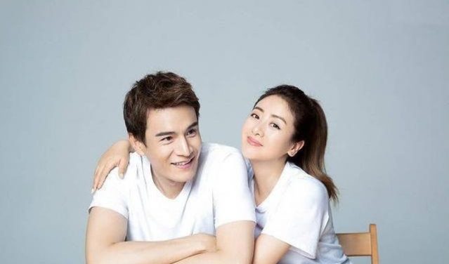 蔡少芬|都是被冠上“吃软饭”的名号，前几位都站起来了，他两次传出婚变