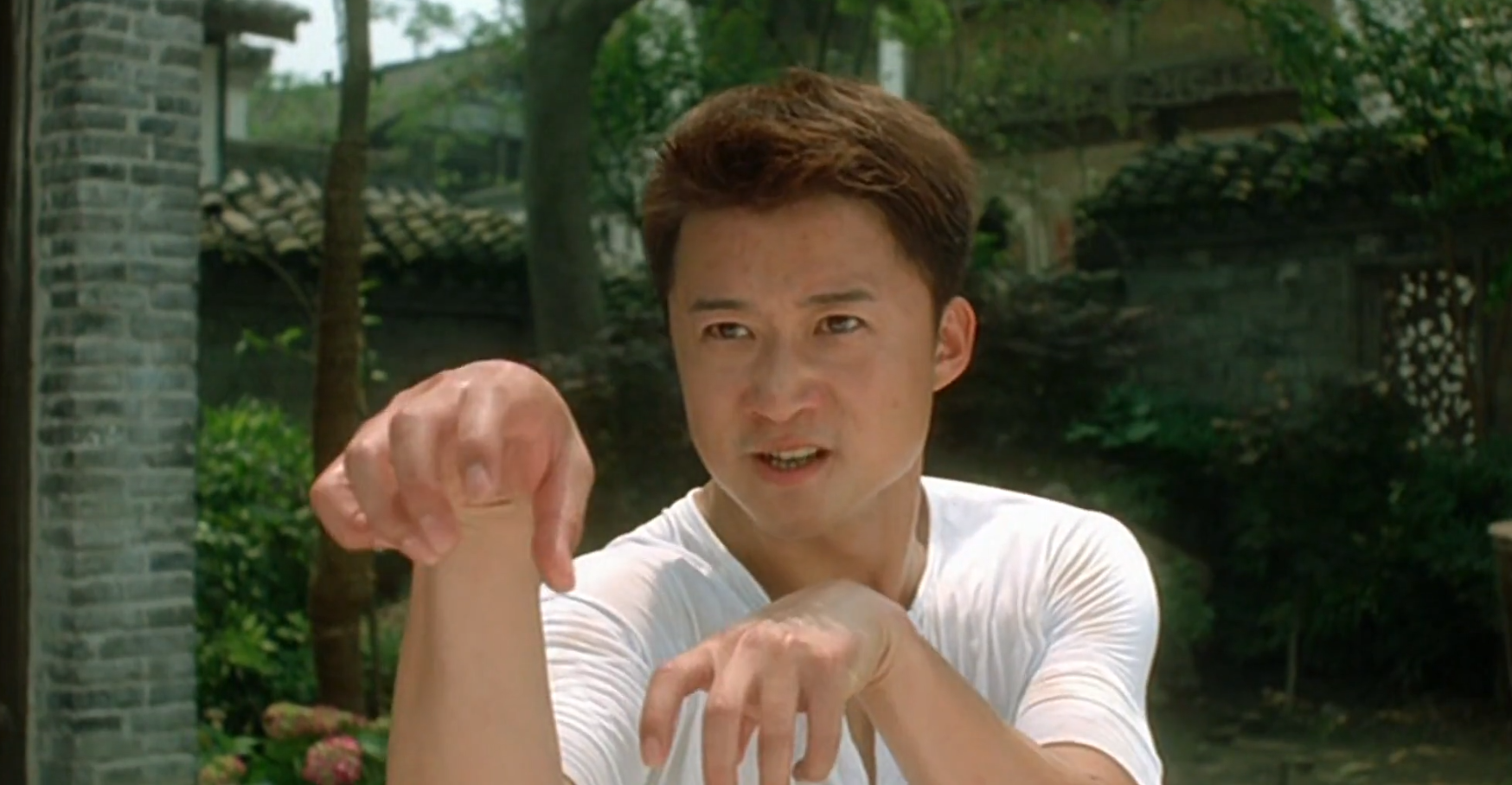 『刘家良』刘家良不服成龙,花2000万找吴京拍《醉猴》,结果不敢在院线上映