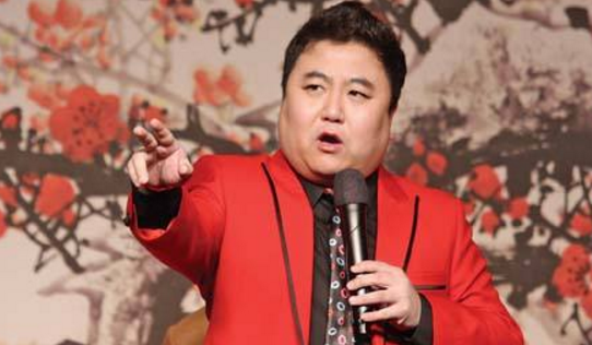 冯巩|春晚搭档老师冯巩走红，2年后沦为阶下囚，他到底经历了什么？