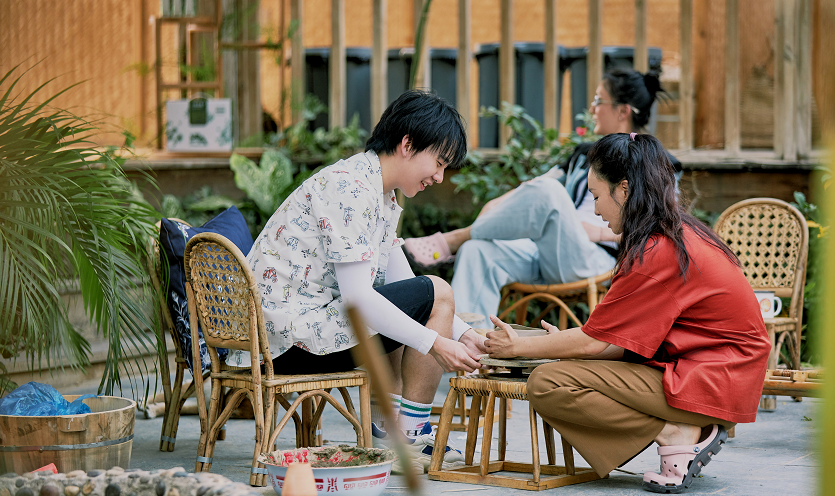 向往的生活@《向往的生活》同时段收视夺冠，固定成员恐再添一人，归园田居生活令人生羡