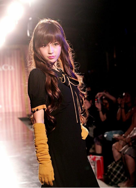 陈小春▲15岁时的Angelababy杨颖择偶标准曝光！网友：看来我是没机会了！