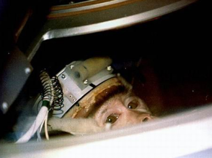 「太空」62年前,美国将一只黑猩猩送上太空,回到地面后,才发现了不对劲