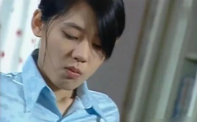 『秋瓷炫』秋瓷炫的颜值是什么水平？看到她18岁的剧照，网友：于晓光赚大了