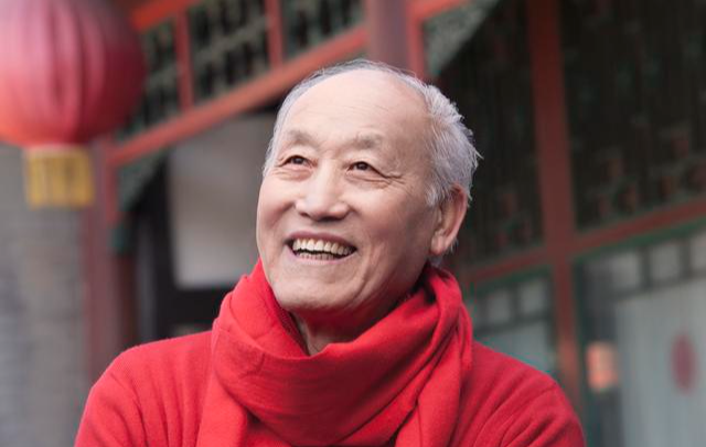 医生|40岁夫妻成\小黄人\，确诊肝癌，医生摇头：与妻子脱不了干系