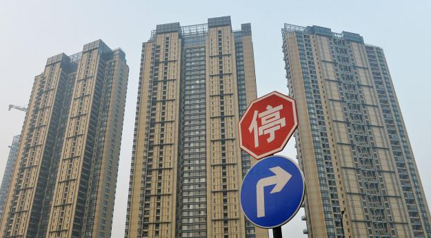 央媒释放楼市最新消息，一类人麻烦来了，而另一类人“乐开花”？