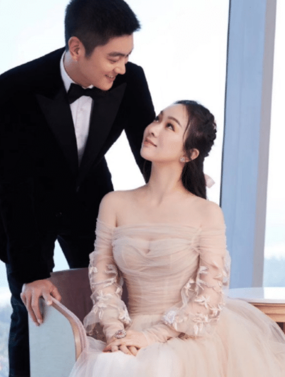 霍思燕@霍思燕的“南瓜腰”有多夸张?杜江一手搂不住,生图暴露真实腰围