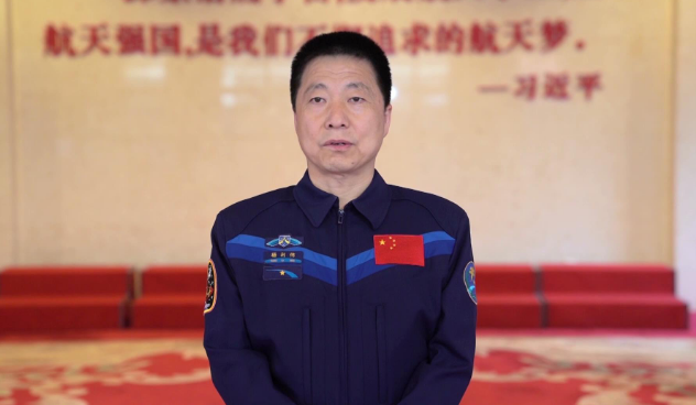 杨利伟|杨利伟返回地球后，为何如今看不到他的身影了？看后莫名心酸 ?