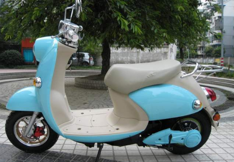 「电动车」电动车又出新规，广大车主叫苦不迭，汽车车主：真是个好消息！