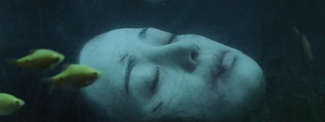 【追击者】豆瓣8。4：真实案件改编，河正宇成名作，韩国犯罪片《追击者》