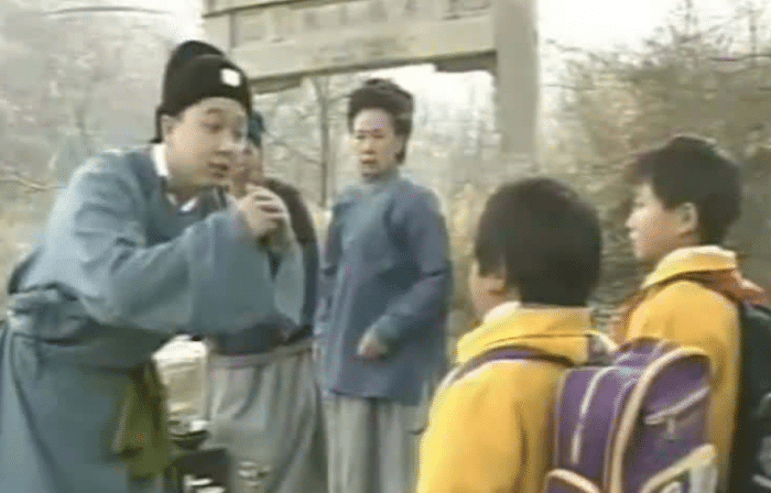 小龙人■28年前的《小龙人》，主角被人遗忘，配角却成相声界大腕