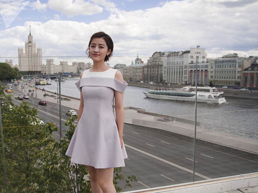 她曾经是央视最美女主持人却因一次饭局毁了自己的锦绣前程