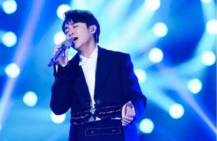 一首歌就"纯赚"九个亿,不仅家喻户晓还被写进教