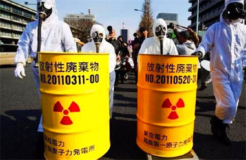 [科学家]世界放射性最强的人，尸体不能火化，只能装进特制的铅棺材中深埋