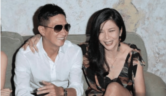 成龙|她靠拍“风月片”成影后，被成龙追求未果，今57岁仍然单身！