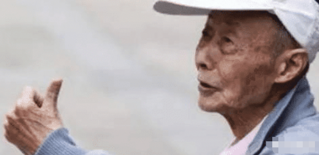 |网红一哥参加高考,84岁大爷说自己能考630分,查分后不敢相信