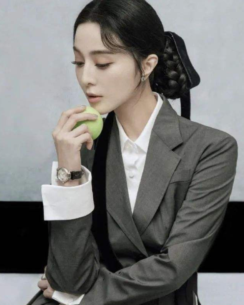 范冰冰|李晨已是过去式,范冰冰与廖凡手牵手,同框出镜太甜蜜