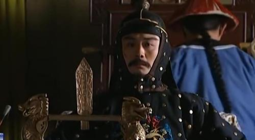 岳钟琪：岳钟琪的兵权，权利不比年羹尧小，为什么雍正只杀了年羹尧，放过了岳钟琪？