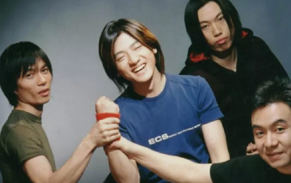 「华语乐坛」解散15年后,这个从前中国最火的乐队宣布复出,粉丝都不信是真的