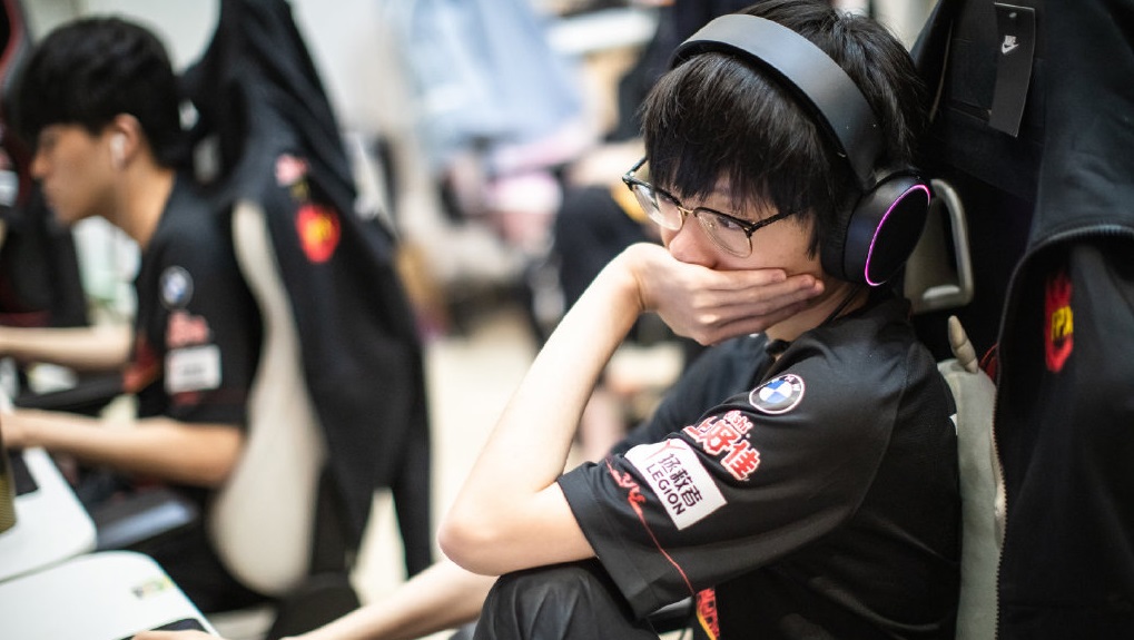 『fpx战队』FPX“恩断义绝”视频公开！Doinb直播大骂小天：你就是一个废物