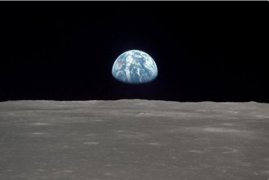 『月球』俄罗斯的科学家到底发现了什么：只有毁了月球，地球才能安全？