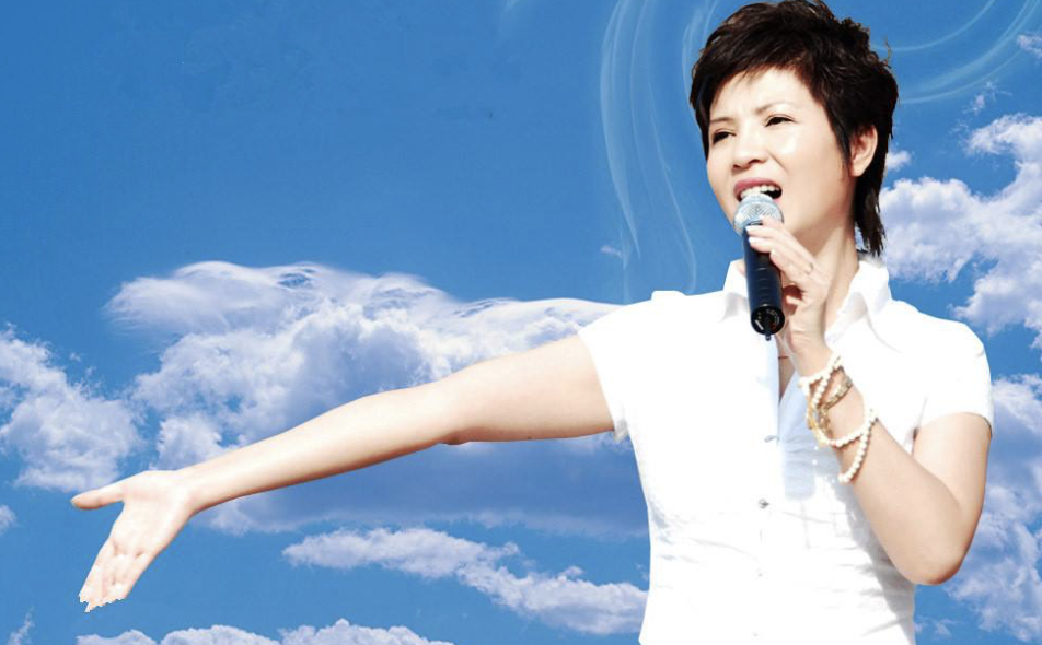 春晚|她9次登上春晚，与老外同居却被骗3000万，40岁嫁27岁男友真幸福！