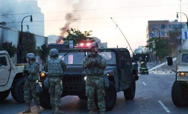 美国■截止6月7日晚上21：10，美国混乱再度升级！白宫沦陷，军队“叛变”