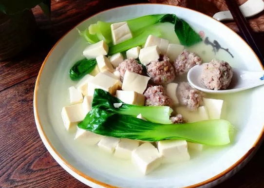 豆腐:这汤很适合秋天喝。清淡可口。我想每天都喝