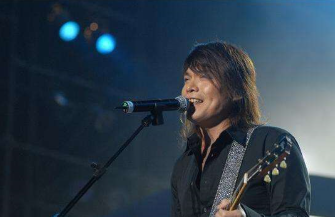 「演唱会」电风扇演唱会第一人！娱乐圈的妇女之友，一生只爱她一个