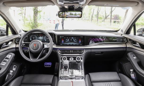 红旗|\红旗H9\正式接受预定，价格一出，众网友：没对比就没伤害