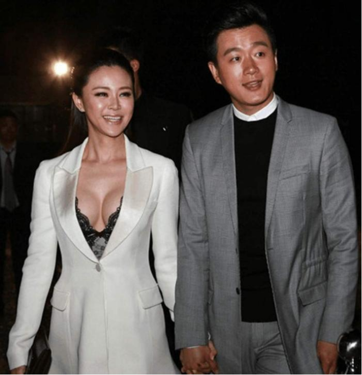 「佟大为」有种“高级”叫佟大为大女儿，撞脸巅峰期王祖贤，简直就是天选之女！