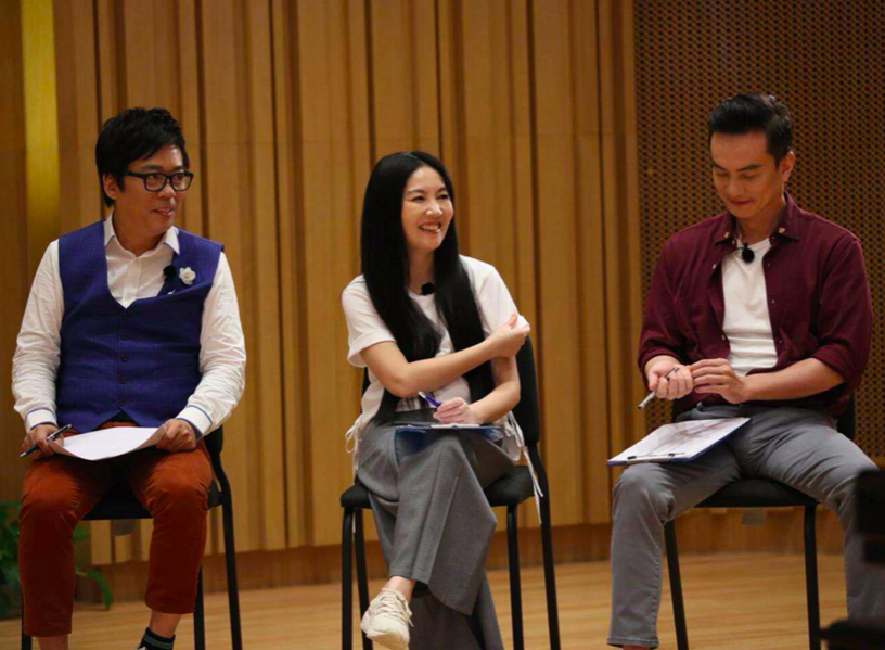 丁薇▲独立音乐人前辈，音乐风格酷酷的，人却亲和又可爱