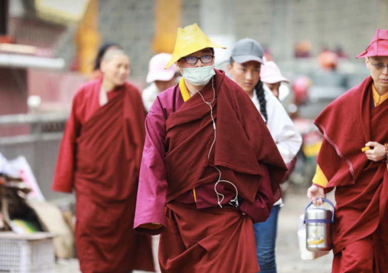 色达|西藏色达,灵魂深处最干净的归属