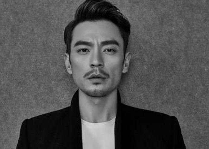 李光洁|他是娱乐圈的幸运王子，最后娶了欢乐颂里的她，让人羡慕