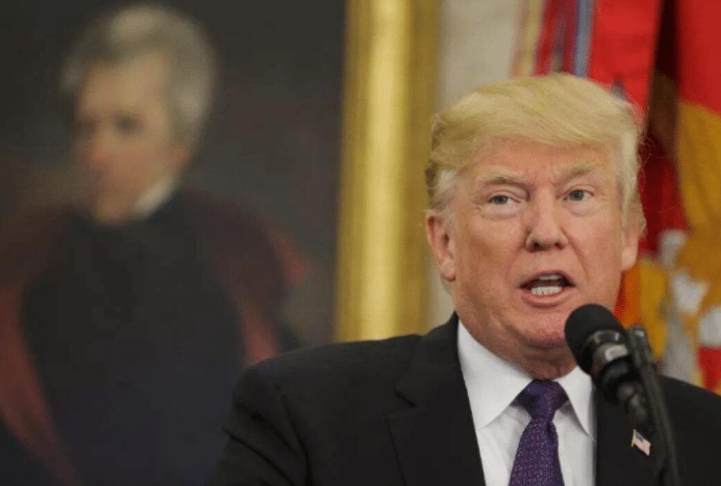 奥巴马|奥巴马终于出手了!一举动轰动全美,特朗普愤怒之下打响反击枪声!