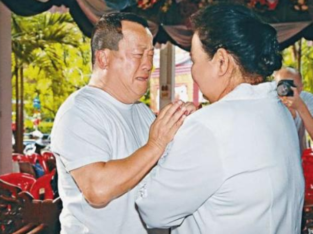 邓丽君|他对张国荣见死不救，骂邓丽君罪有应得，76岁去世半个娱乐圈为他送行