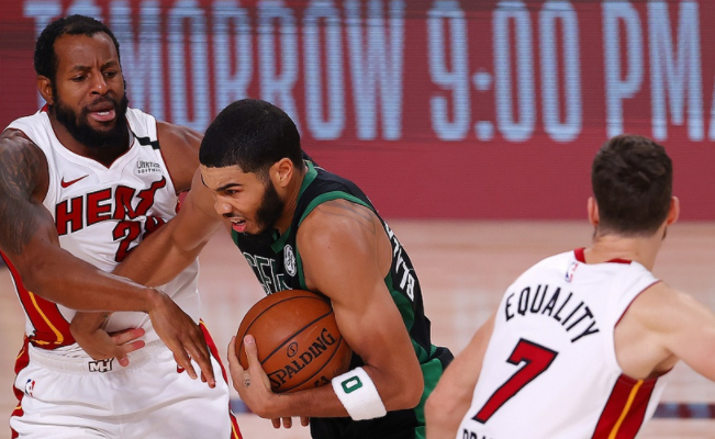 凯尔特人队|总分2-3！凯尔特人121-108逆转热火，双探花组合59+18+8